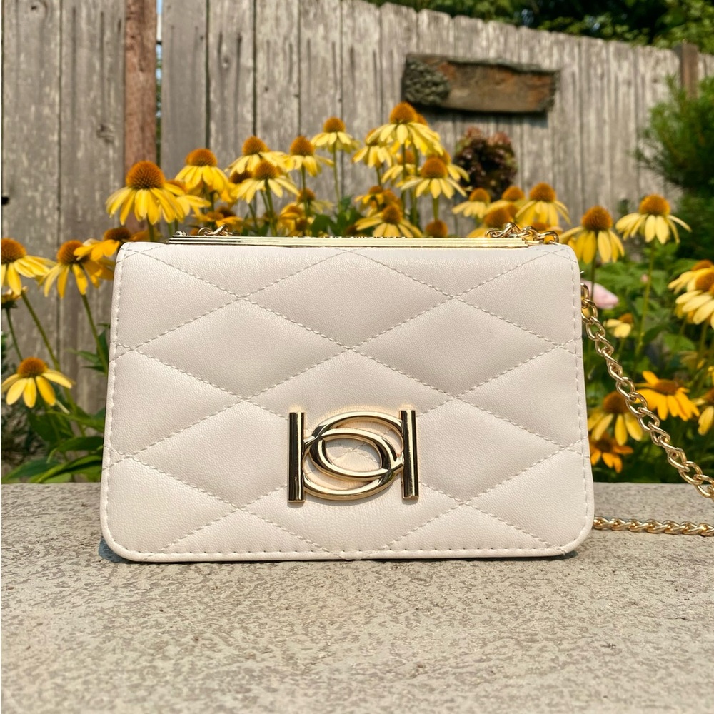 Bebe Los Angeles Gio Flap Crossbody Purse White
